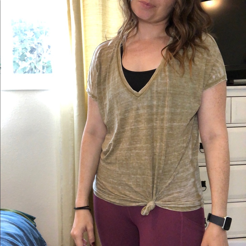 Brown/olive v-neck size XS.